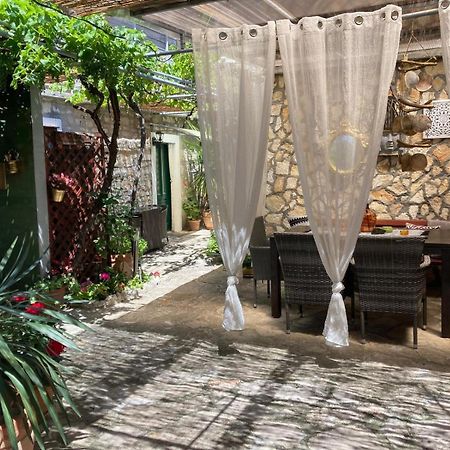 Apartments Lavandis ムルテル エクステリア 写真