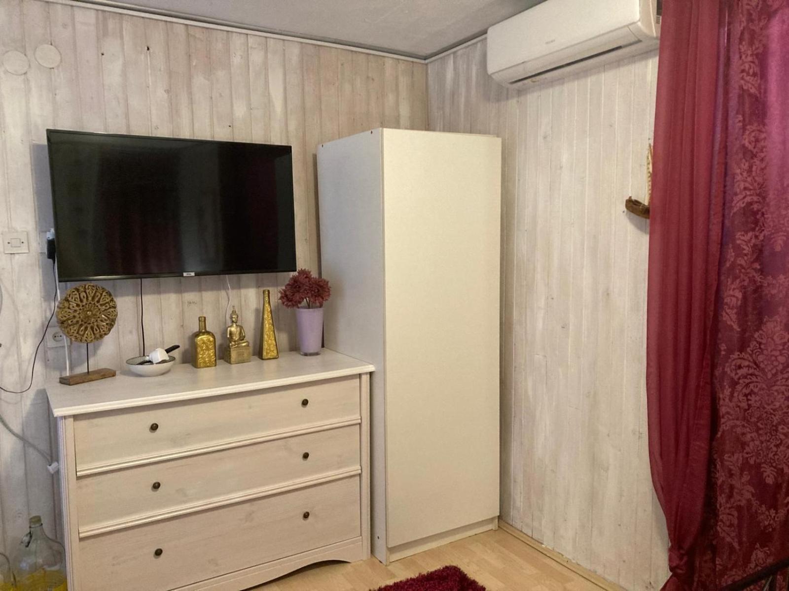 Apartments Lavandis ムルテル エクステリア 写真
