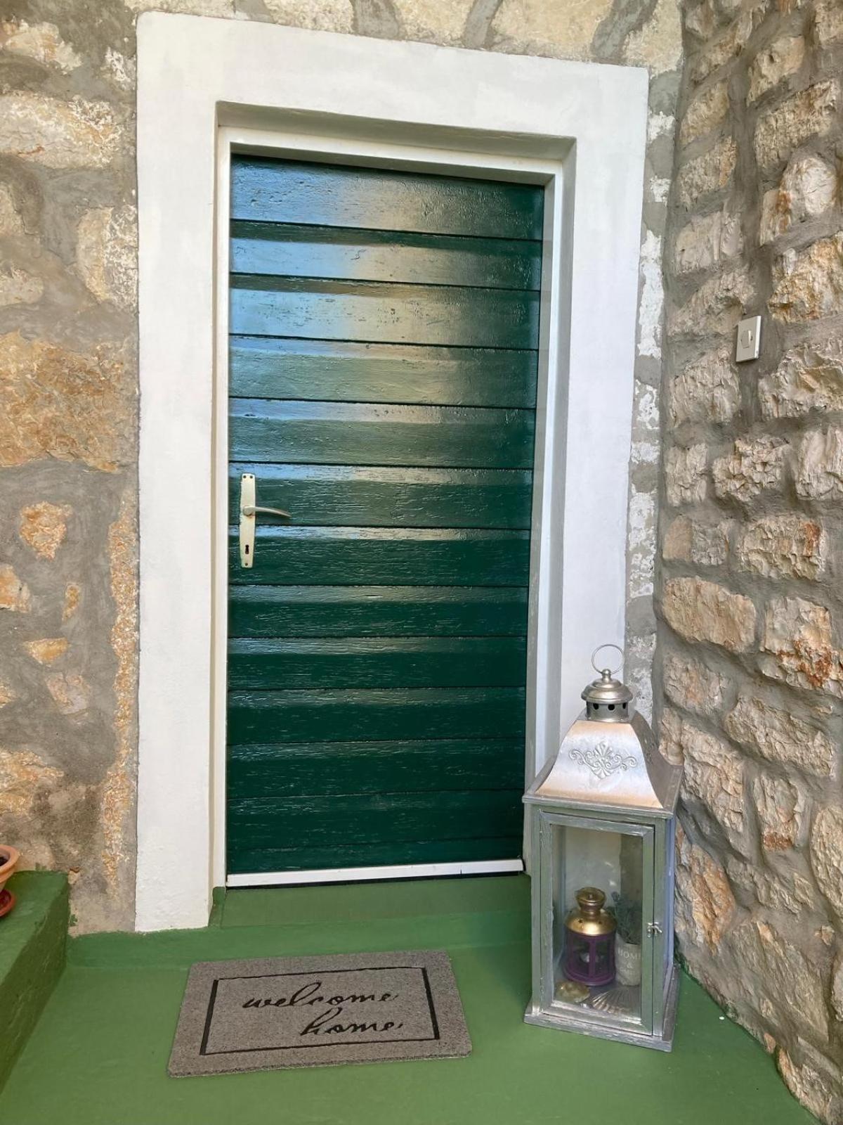 Apartments Lavandis ムルテル エクステリア 写真