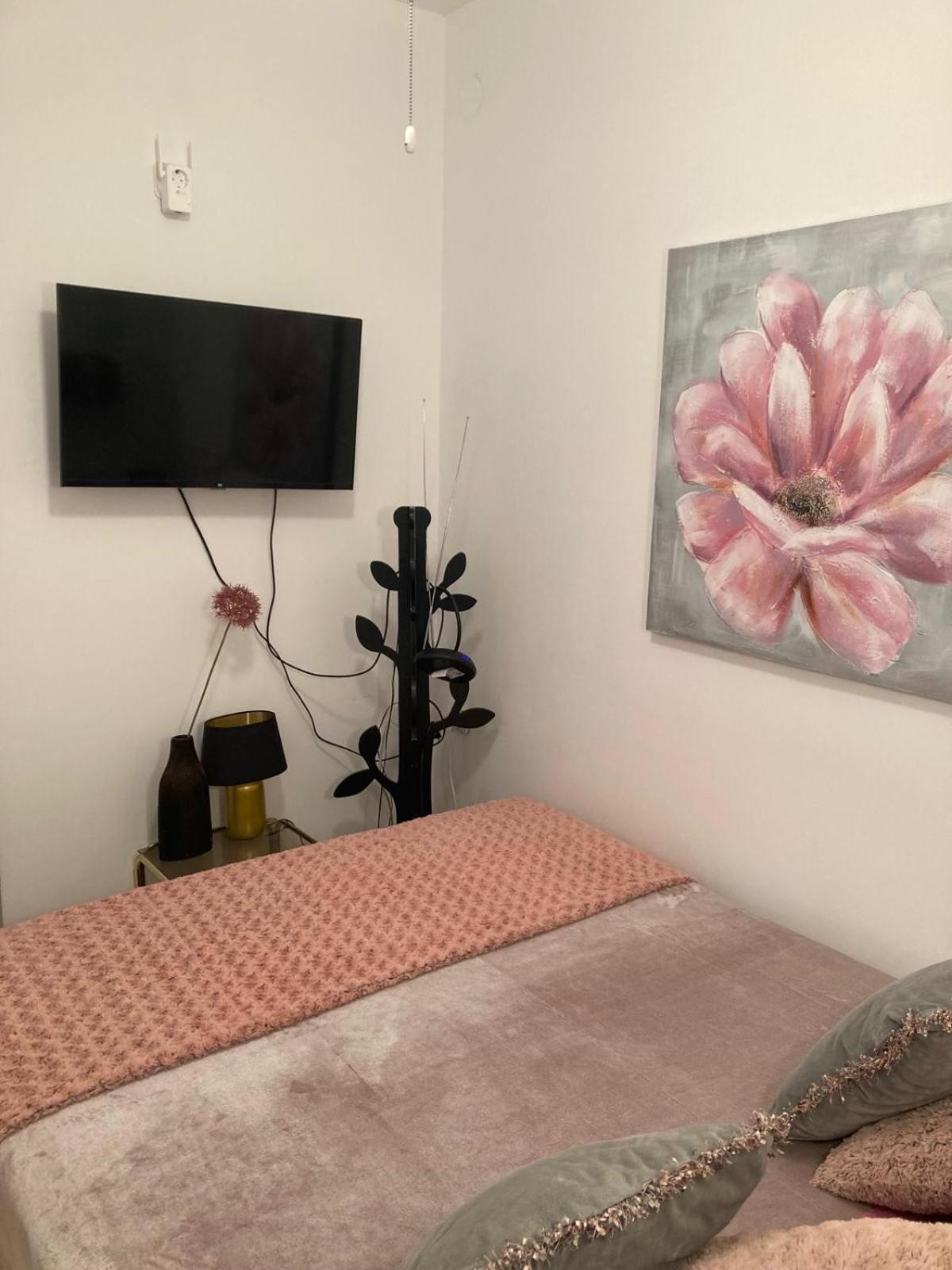 Apartments Lavandis ムルテル エクステリア 写真